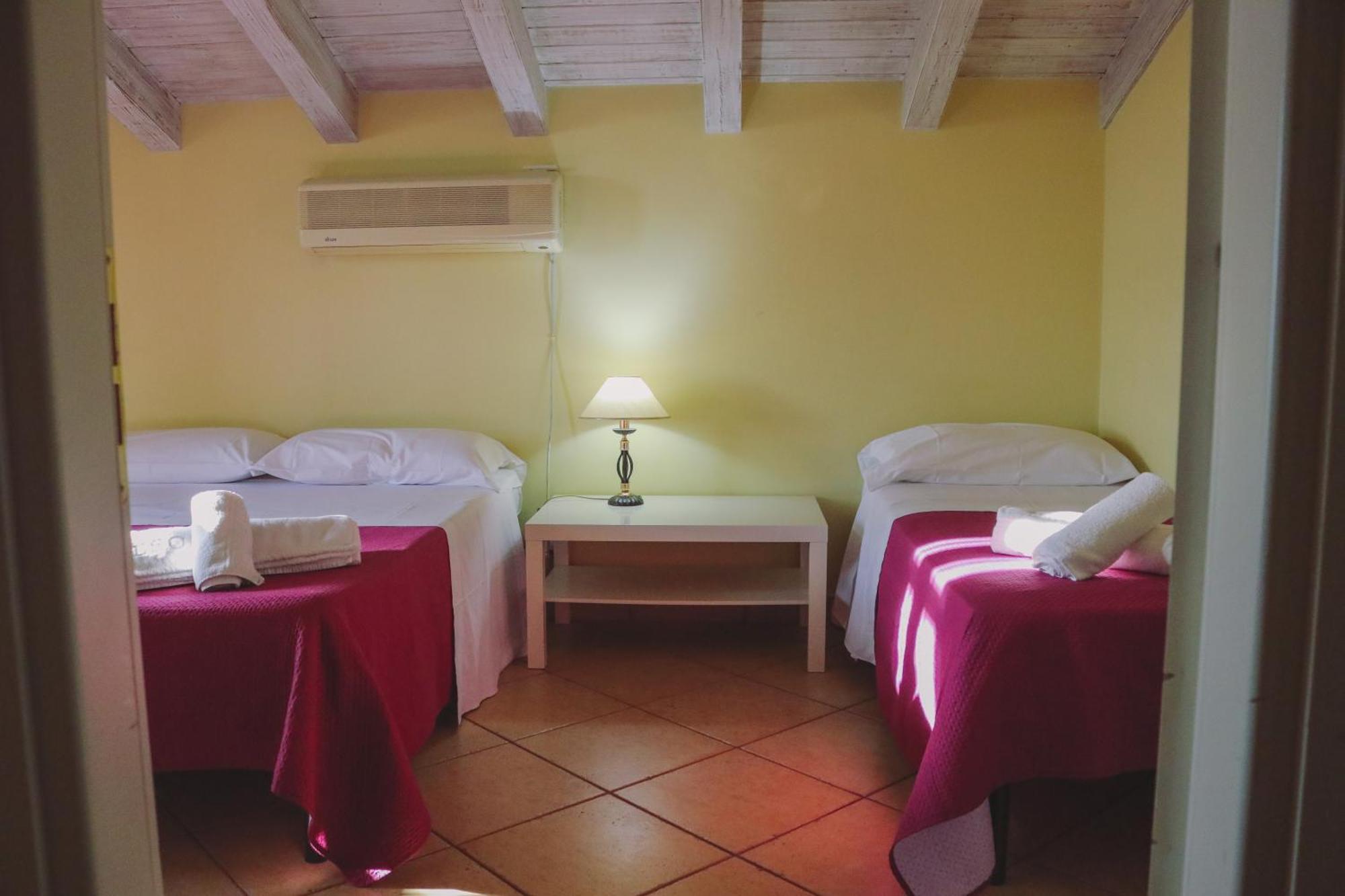 Hotel Ranch Simeto Paterno  Exterior foto
