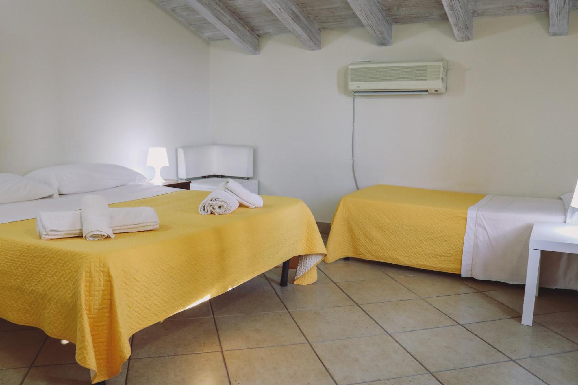 Hotel Ranch Simeto Paterno  Exterior foto